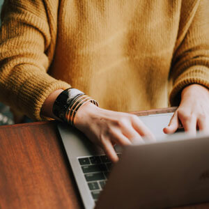 Aboutfeatchristin Hume Hcfwew744z4 Unsplash